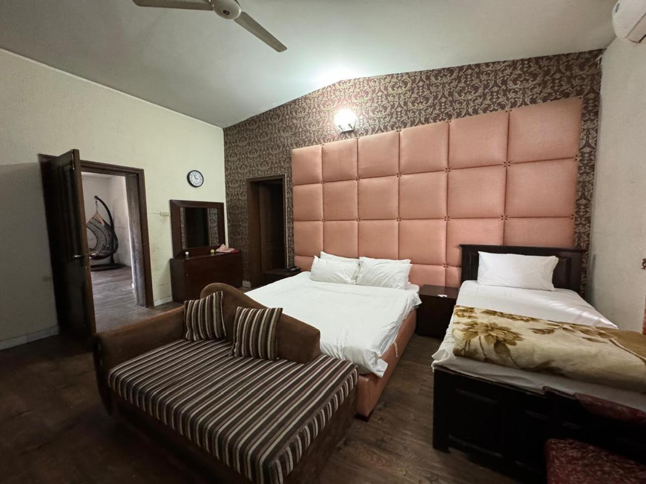 Casa Blanca Boutique Guest House Islamabad Eksteriør bilde